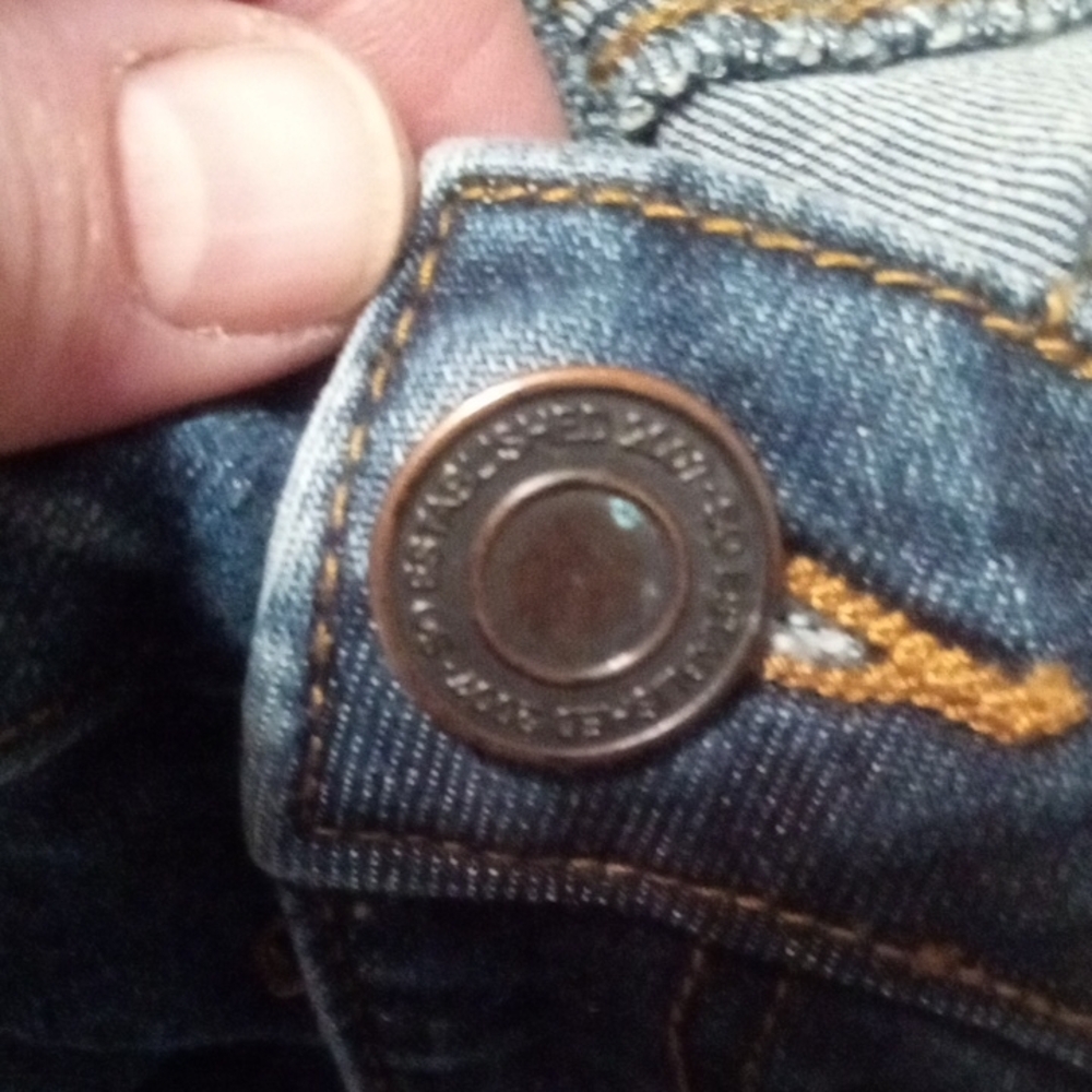 Blue Straight Leg Jeans with Classic Denim Style - Picture 8 of 10